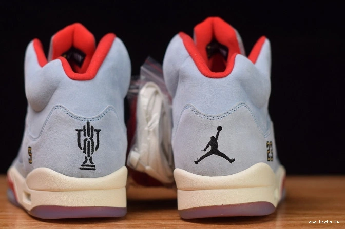 Rep Onekick JSP Air Jordan CI1899-400 x Trophy 5 Room Blue Ice 0815